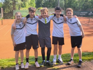 U15