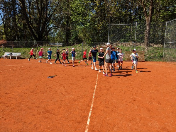 Jugend-Saisonvorbereitungscamp